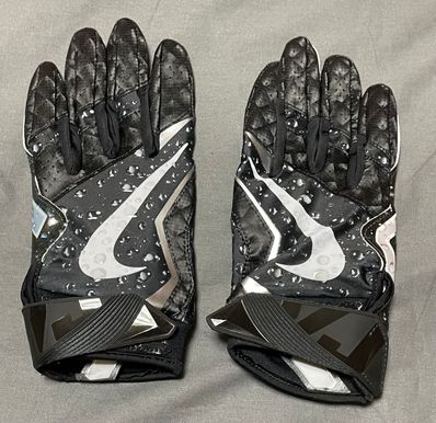 Supreme / Nike® Vapor Jet 4.0 Football Gloves "Black"
