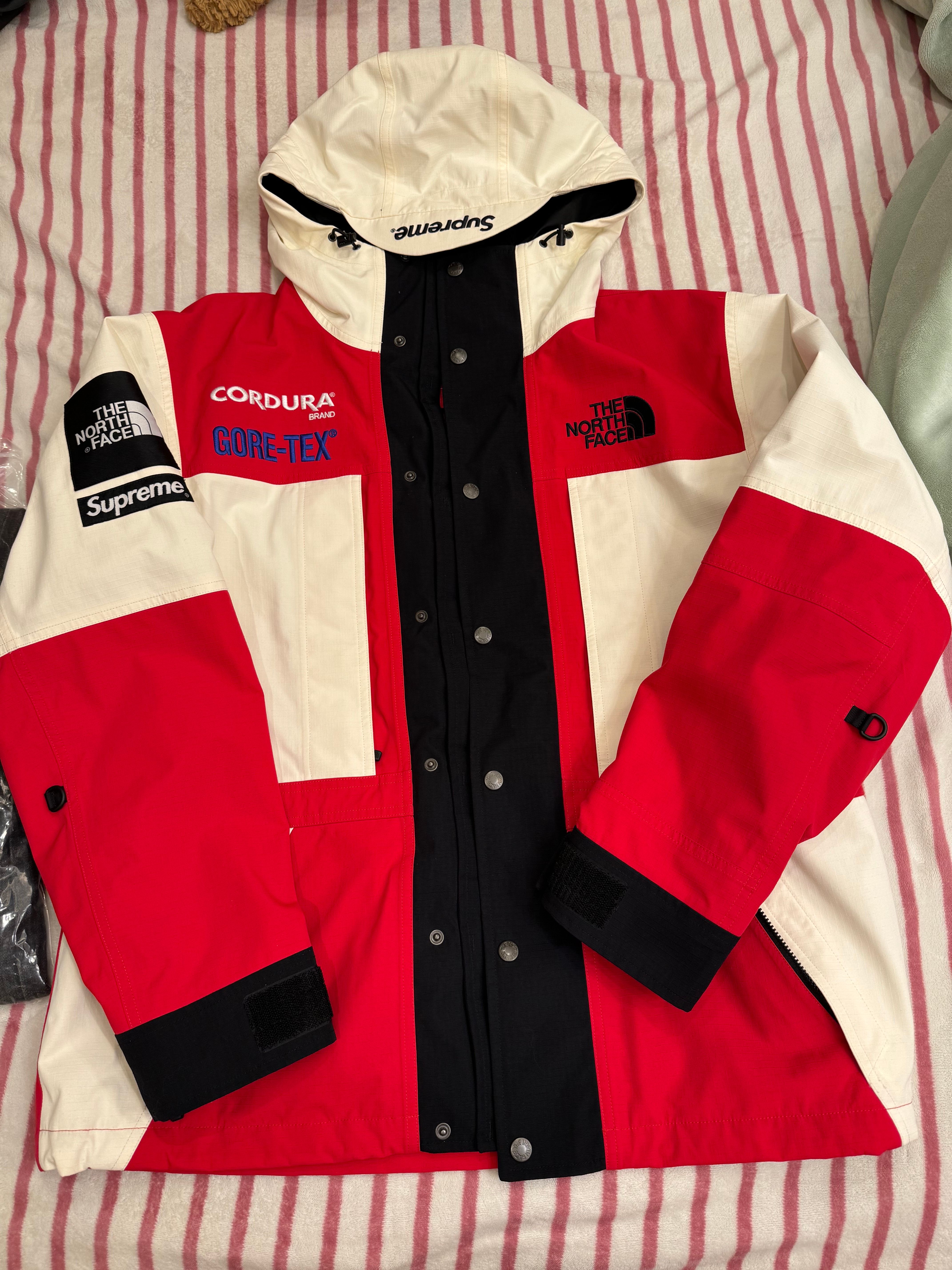 Supreme x The North Face Expedition Jacket "White"