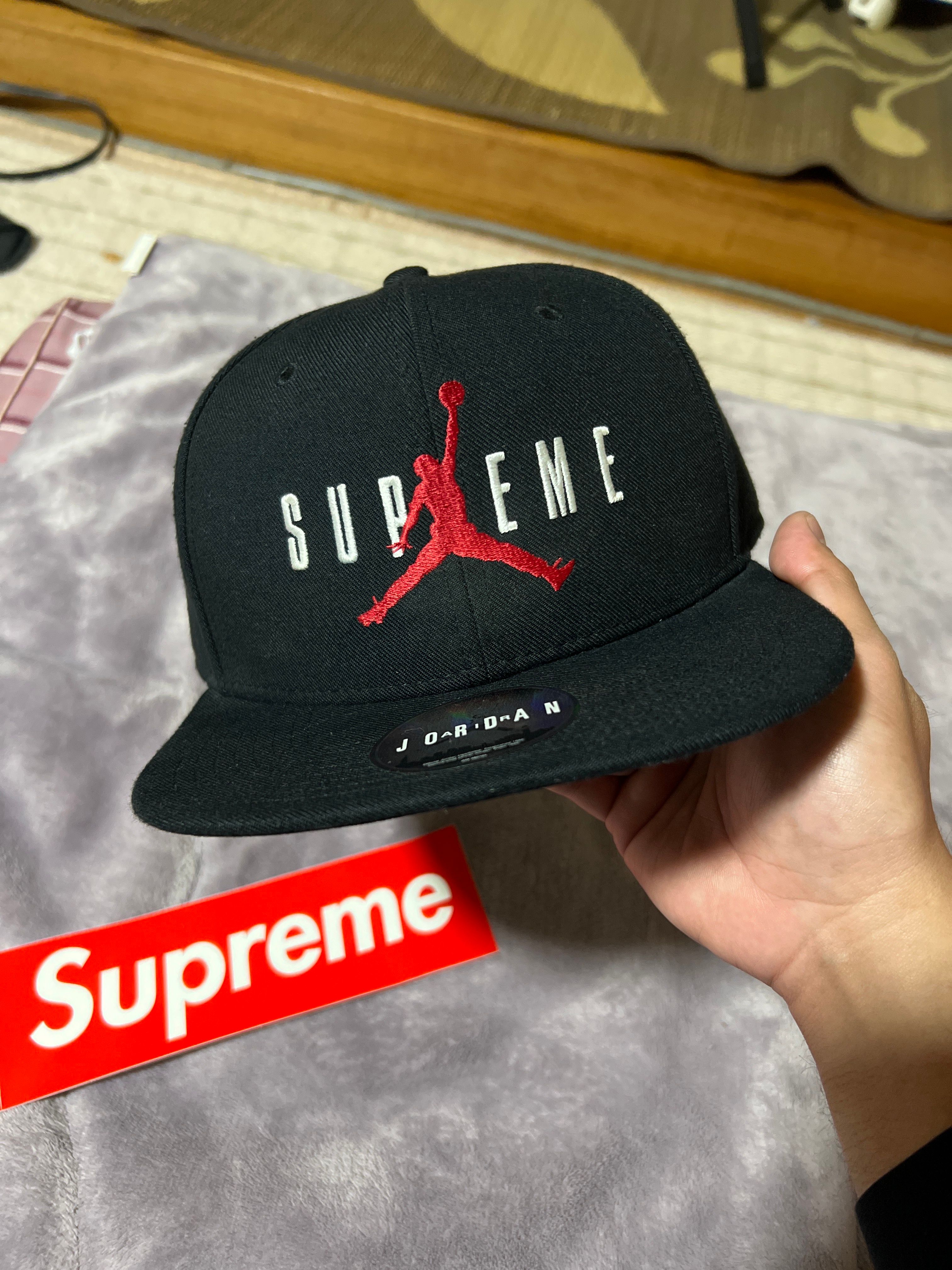 Supreme NIKE Air Jordan 6-Panel Cap "Black"