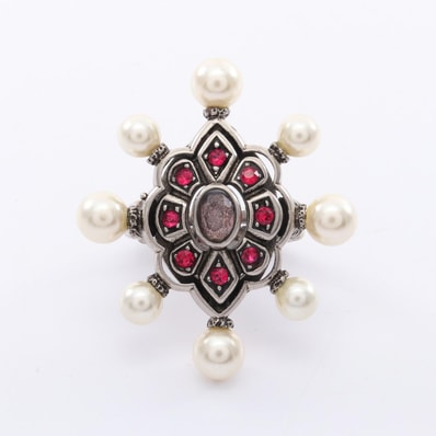 グッチ GUCCI リング・指輪 ジュエリー ステンレススチール フェイクパール / ラインストーン レディース シルバー系 / ホワイト系 / ピンク系 【中古】