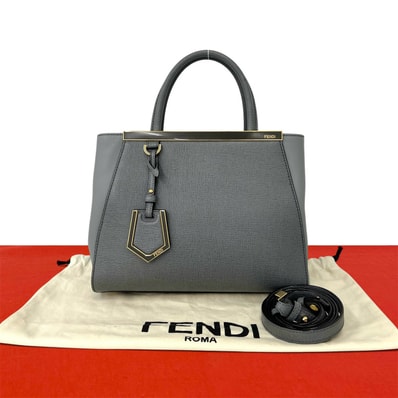 FENDI フェンディ プチ トゥールージュ レザー ショルダーバッグ グレー
67398