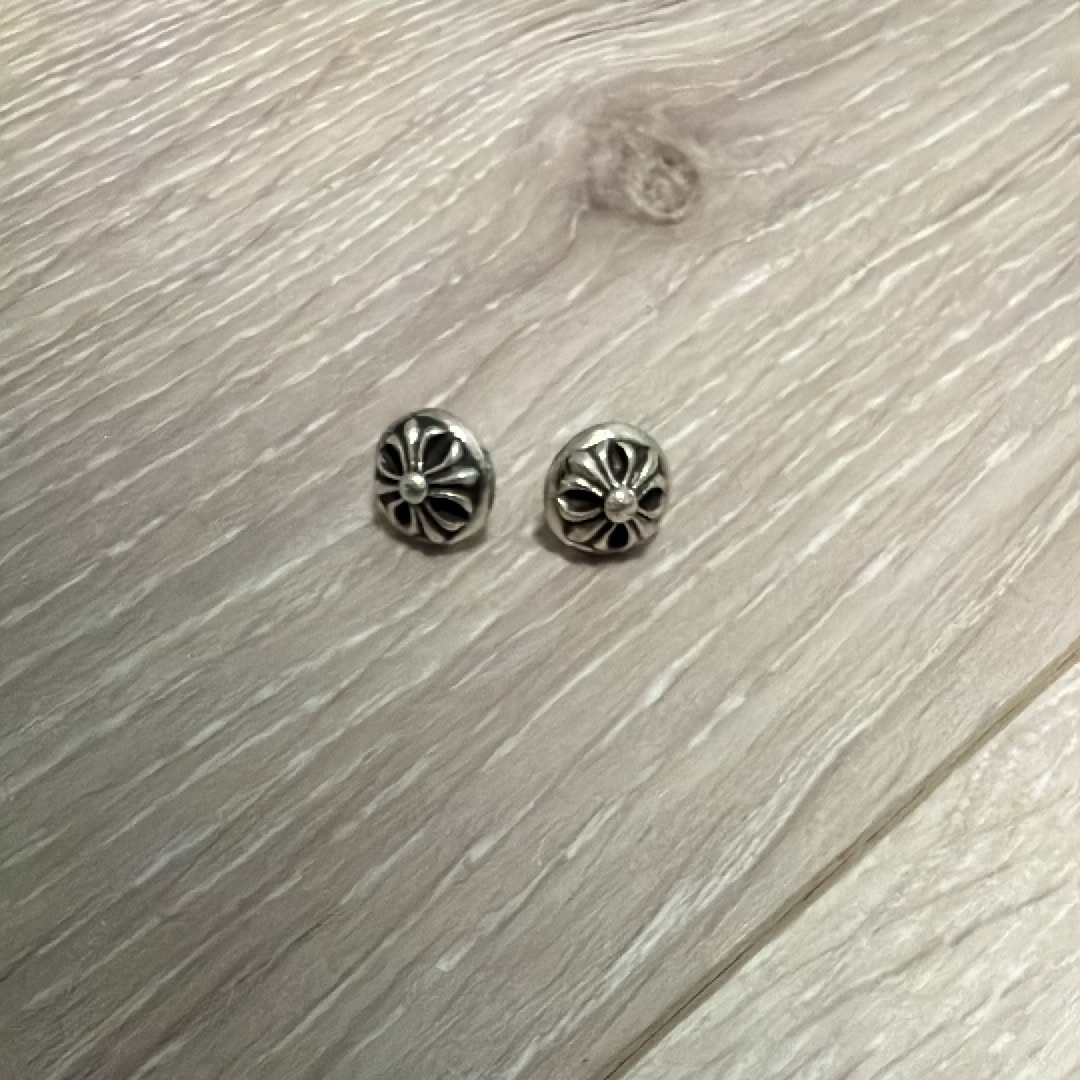 クロムハーツ クロスボール スタッド ピアス "シルバー"