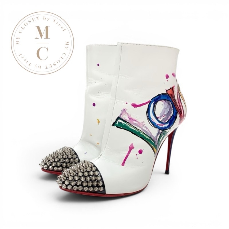 クリスチャンルブタン Christian Louboutin ブーツ ショートブーツ スパイク スタッズ LOVE ペイント レザー パテント ホワイト