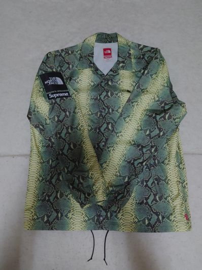 Supreme x The North Face Taped Seam Coaches Jacket "Green"