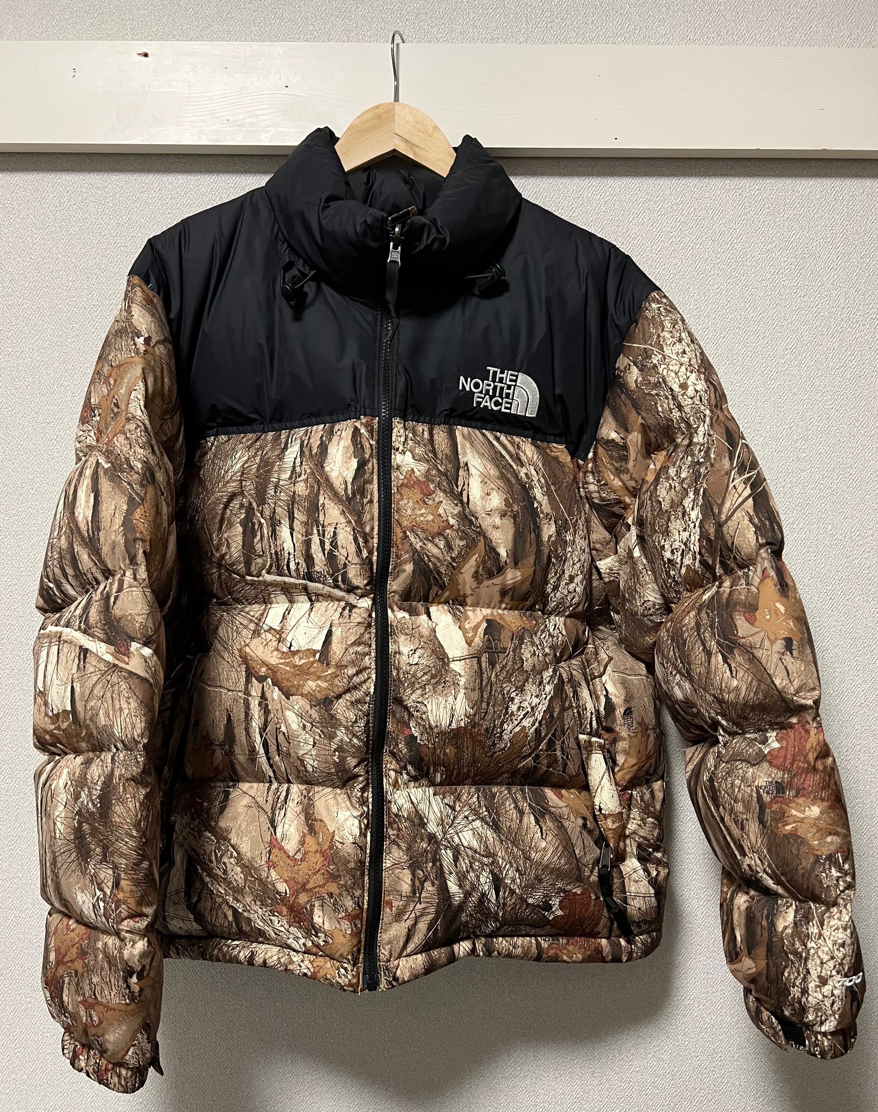 The North Face 1996 RETRO NUPTSE PACKABLE JACKET 海外版 "Leaves"