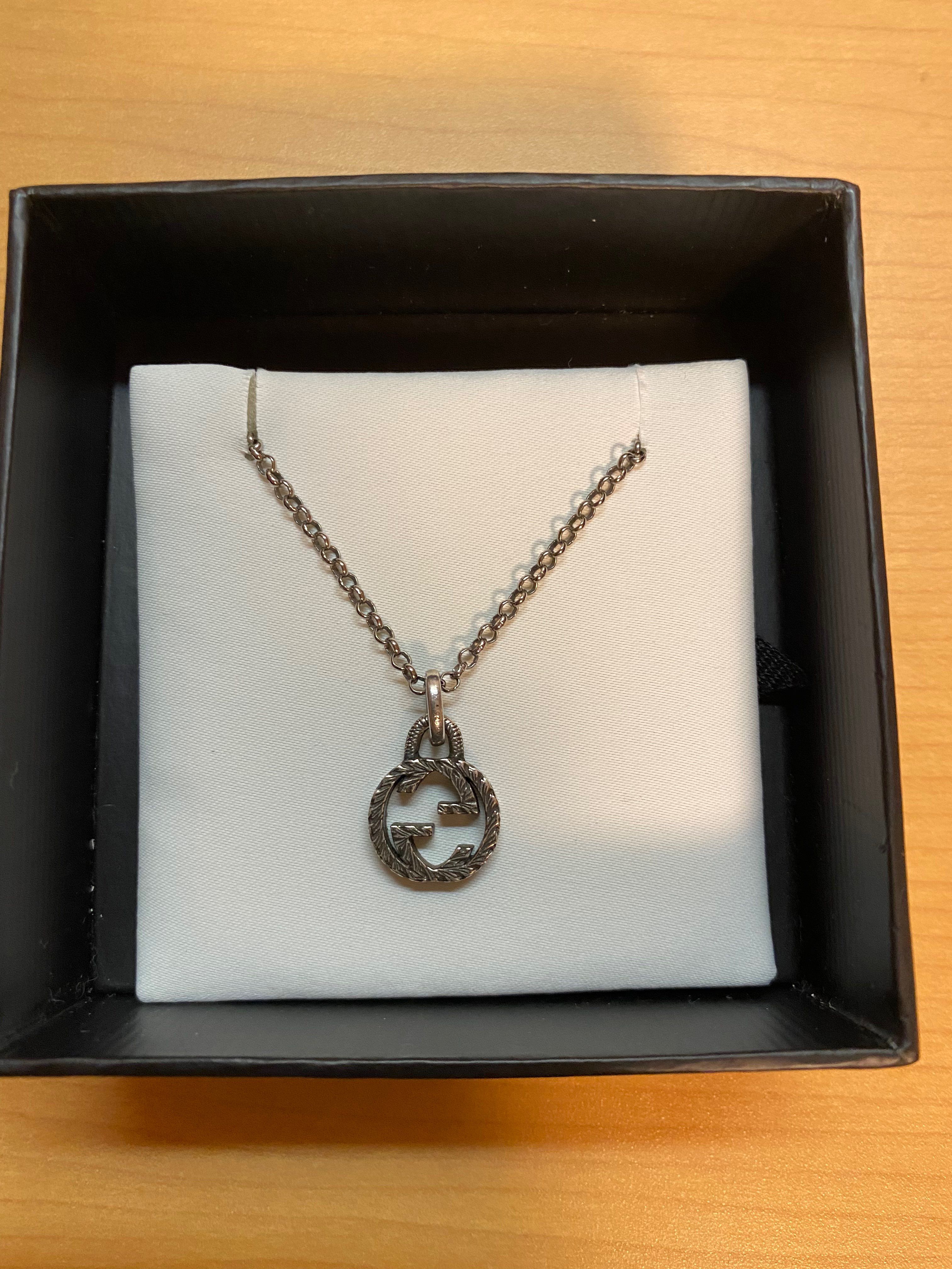 GUCCI Interlocking G Pendant Necklace
