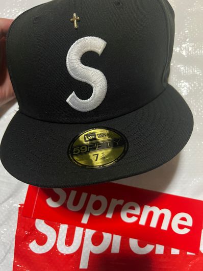 Supreme Gold Cross S Logo New Era "Black"