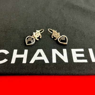 CHANEL シャネル ココマーク ハート モチーフ 合金 メッキ ピアス シルバー
75133