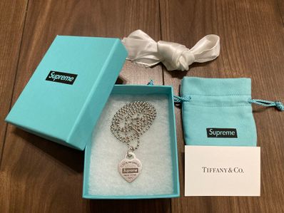 Supreme / Tiffany & Co. Return to Tiffany Heart Tag Pendant "Silver"