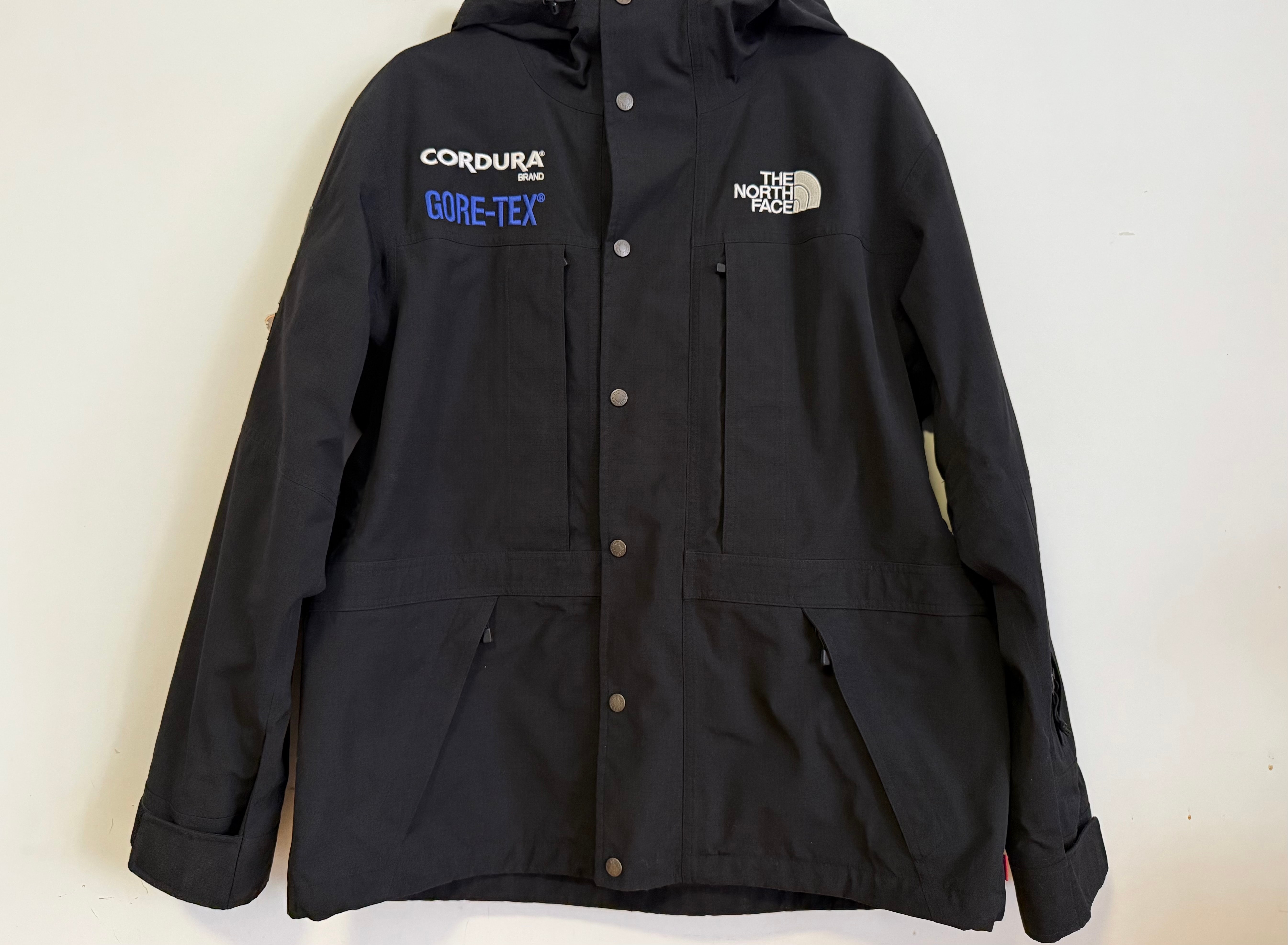 Supreme x The North Face Expedition Jacket "Black"