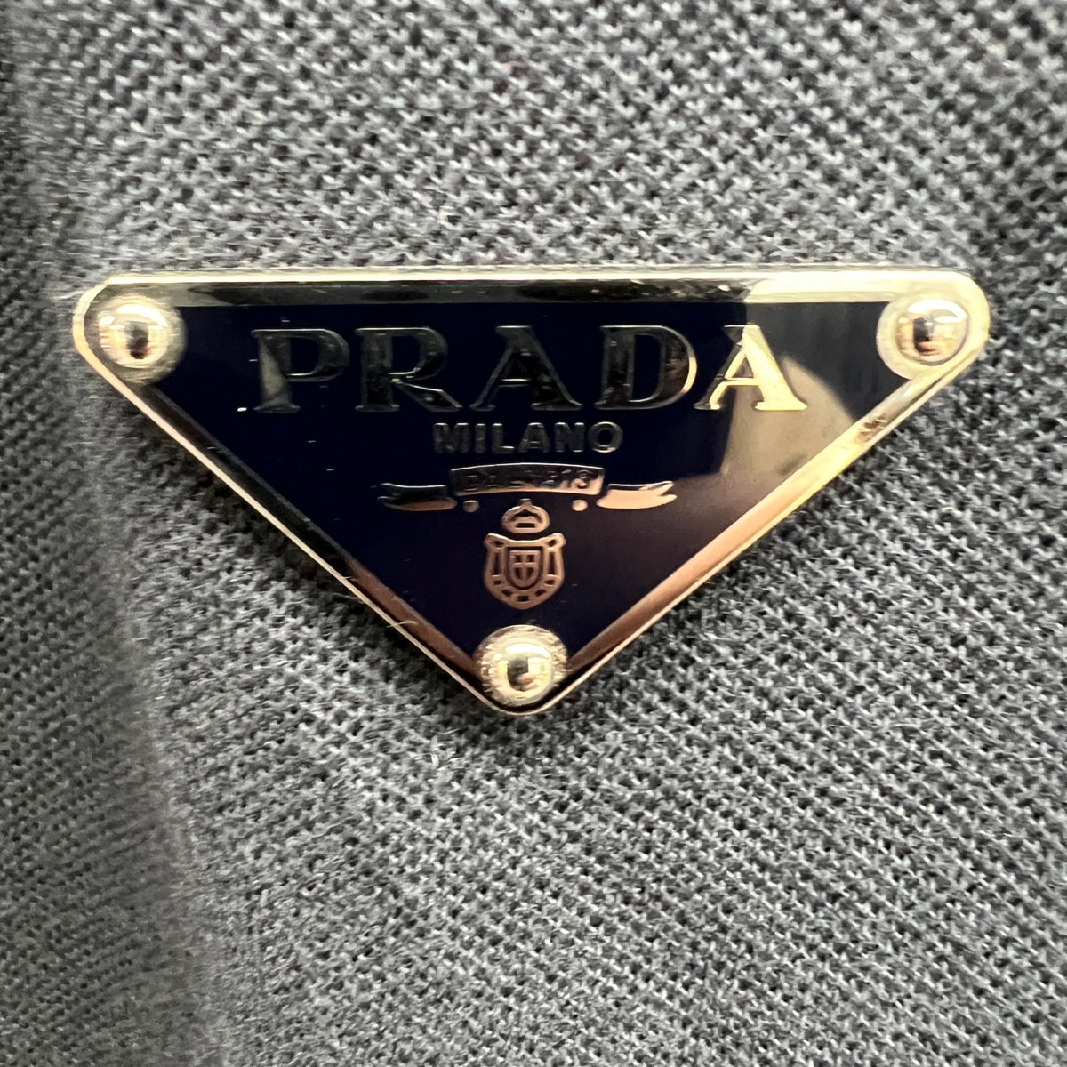 C (やや傷や汚れあり)】PRADA 美品 トライアングルロゴ
