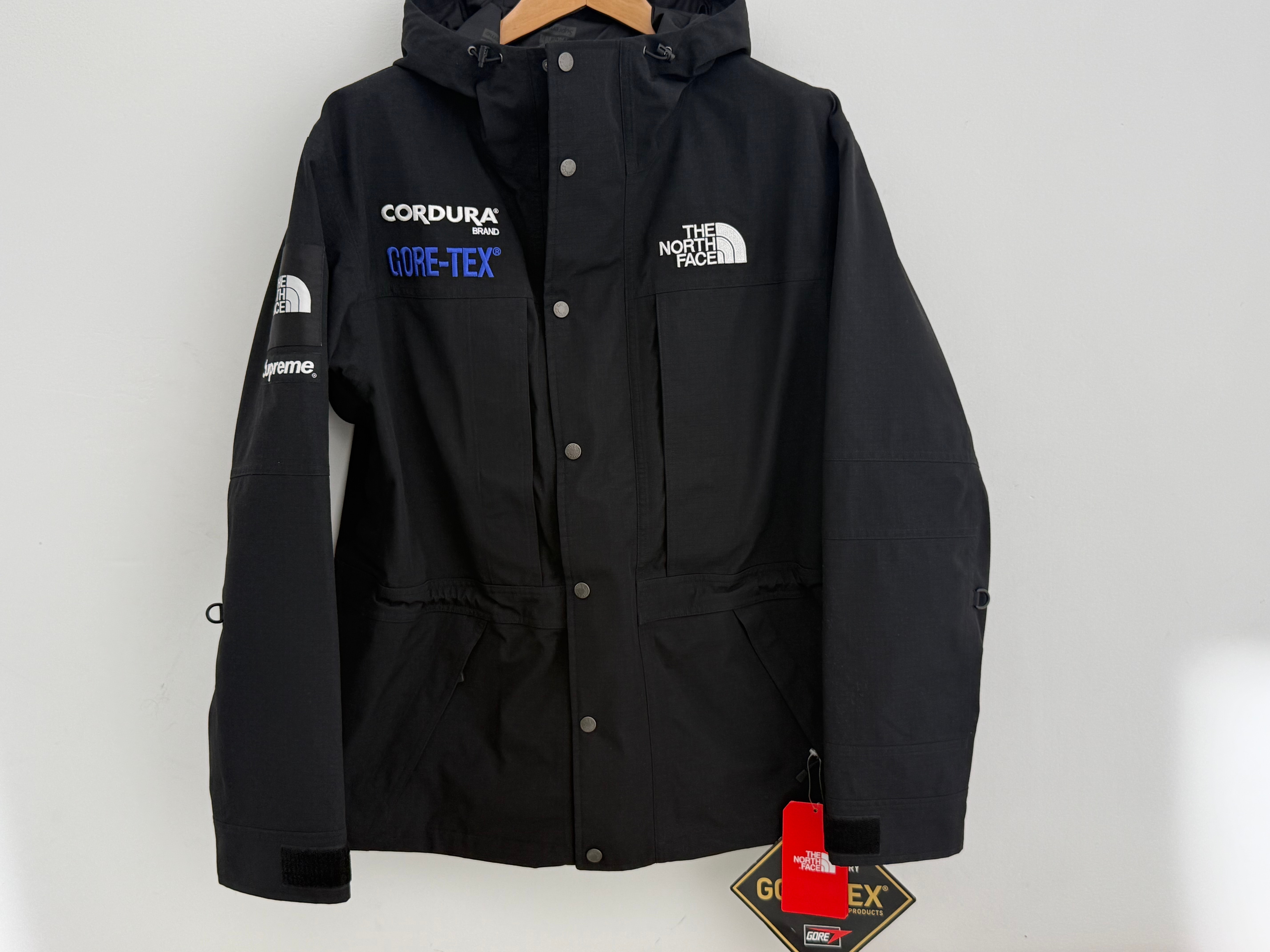 Supreme x The North Face Expedition Jacket "Black"
