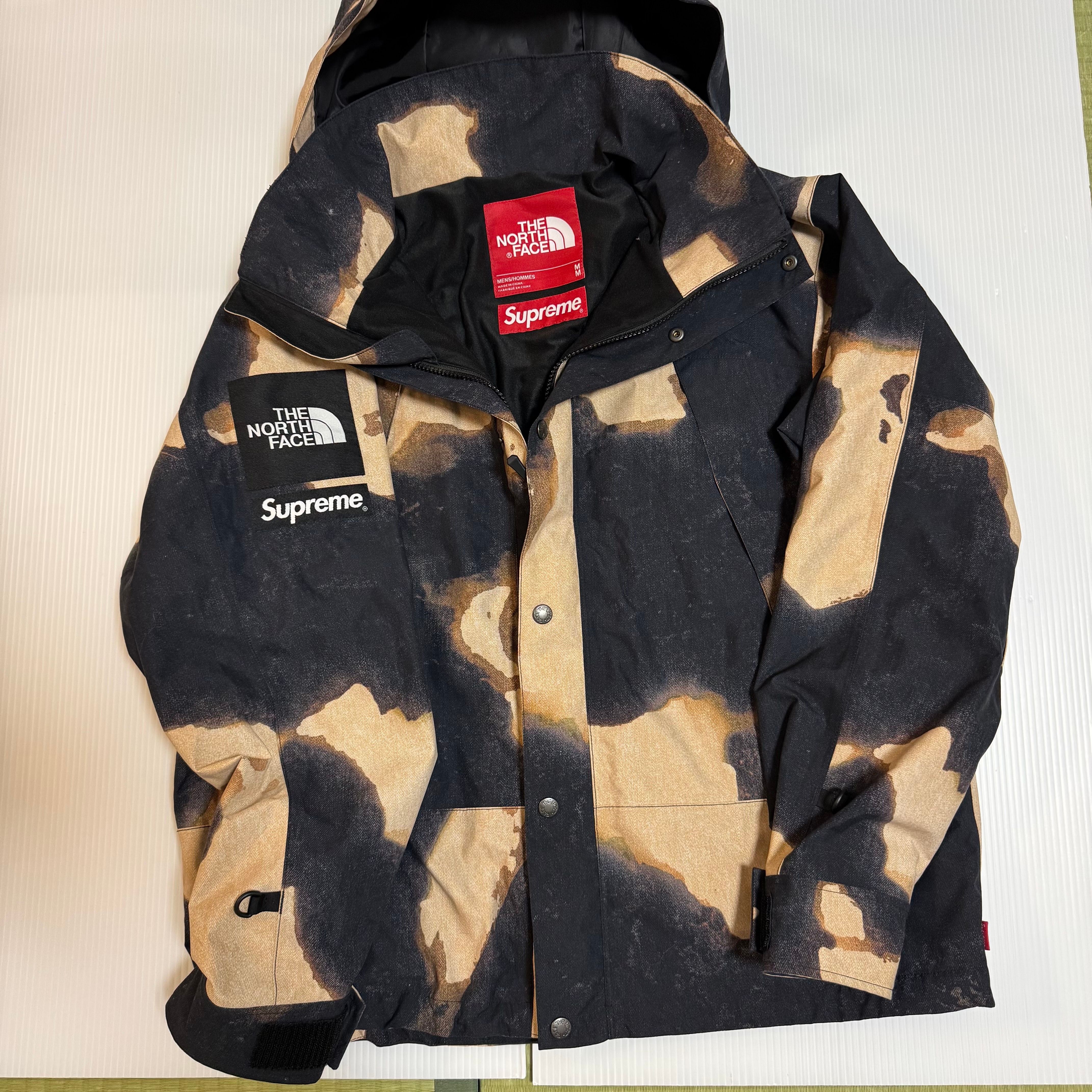 Supreme x The North Face Bleached Denim Print Mountain Jacket "Black"