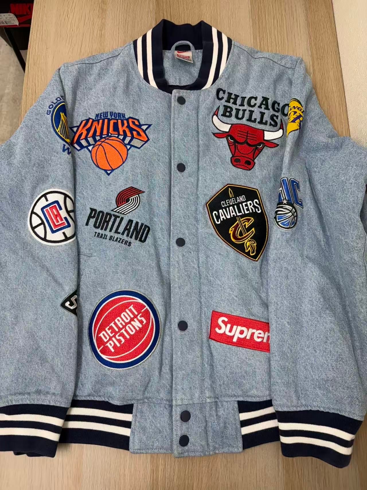 Supreme / Nike®/NBA Teams Warm-Up Jacket "Blue"