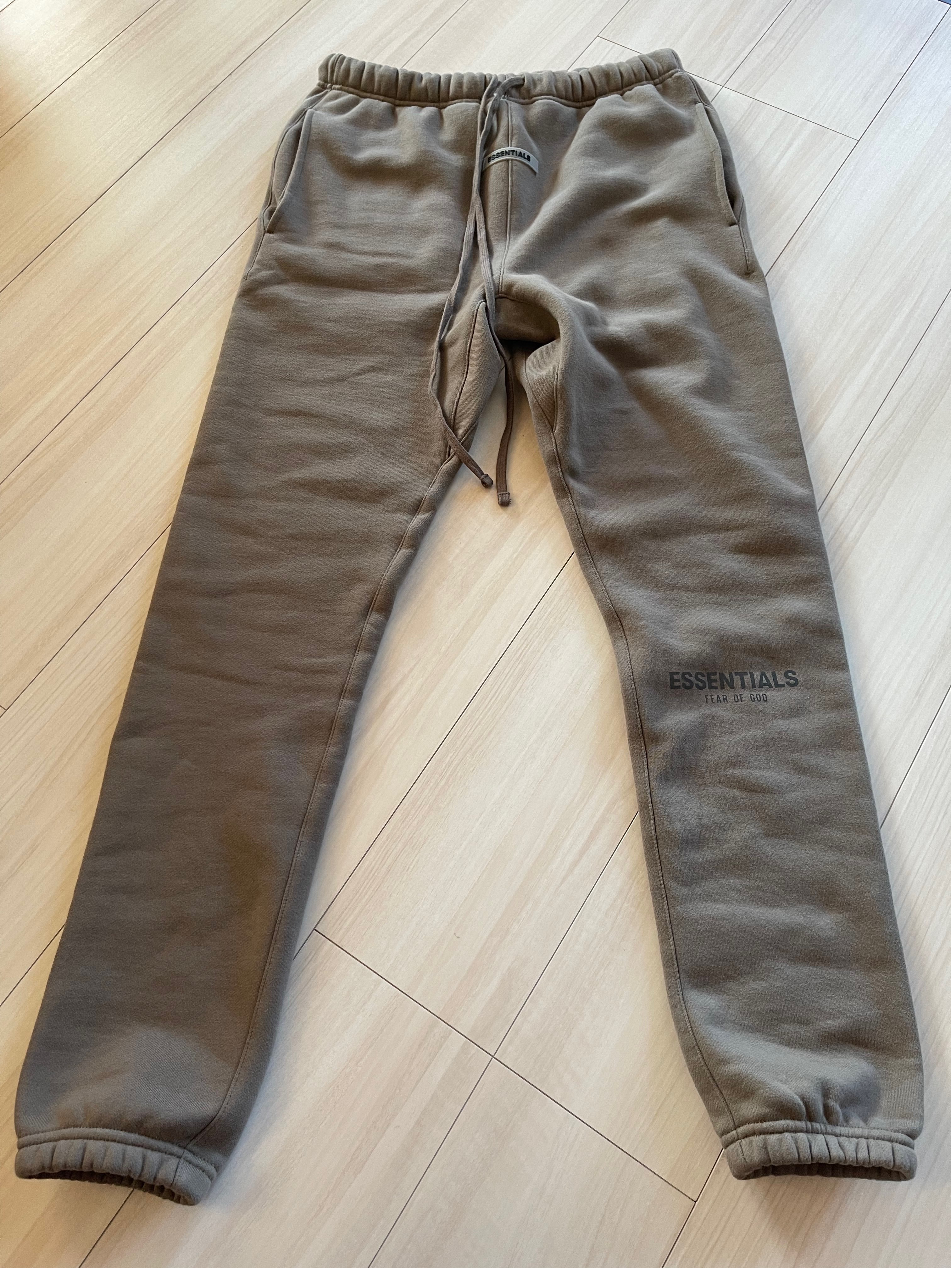 FEAR OF GOD ESSENTIALS Sweatpant "Taupe"
