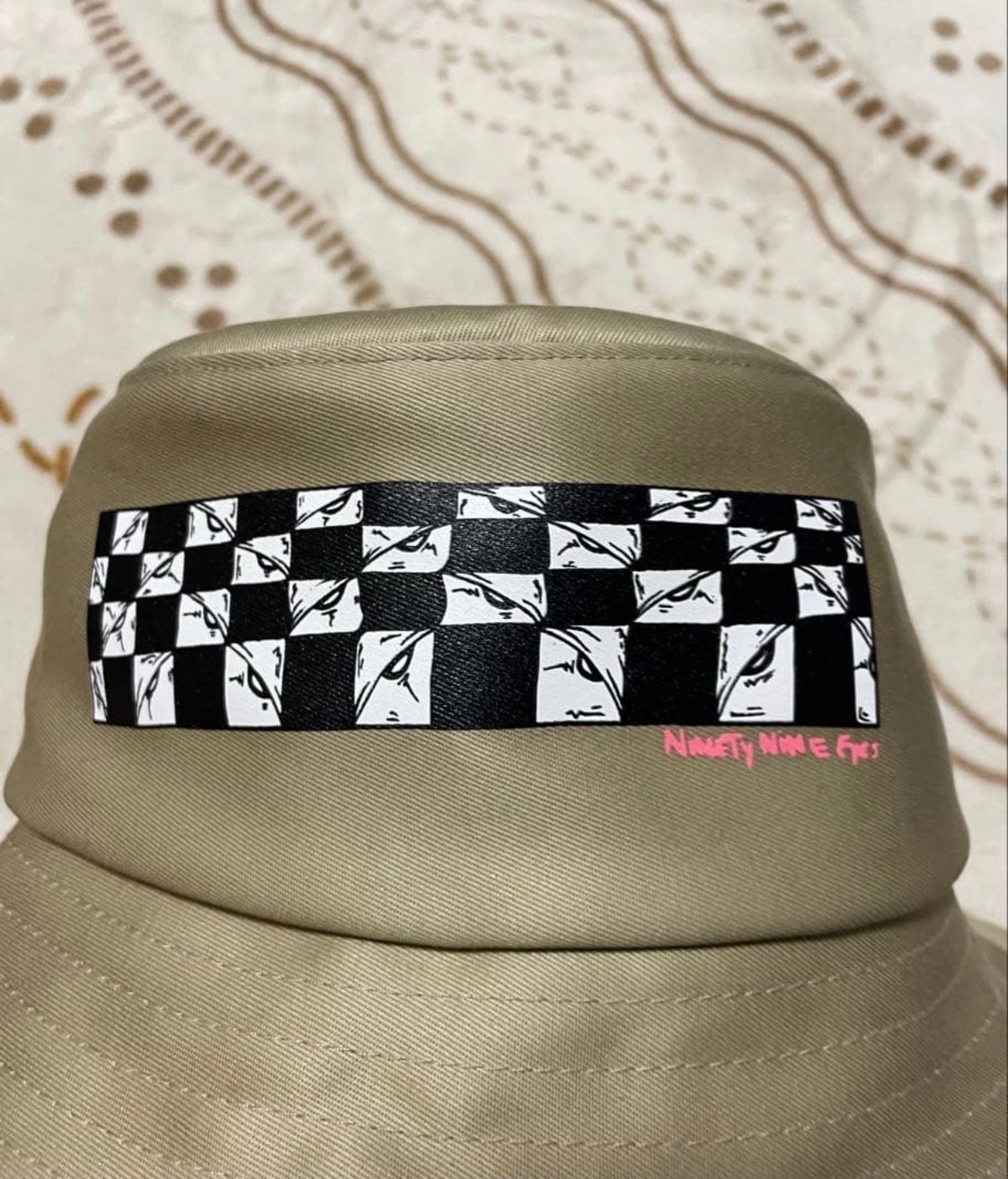 クロムハーツ マッティボーイ 99アイズ バケットハット "ベージュ"