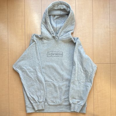 Supreme KAWS Chalk Logo Hooded Sweatshirt "Grey"(2021)