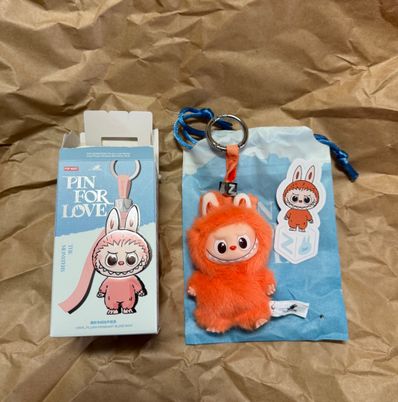 POP MART THE MONSTERS (LABUBU) Pin for Love Series-Vinyl Plush Pendant (N-Z) Z