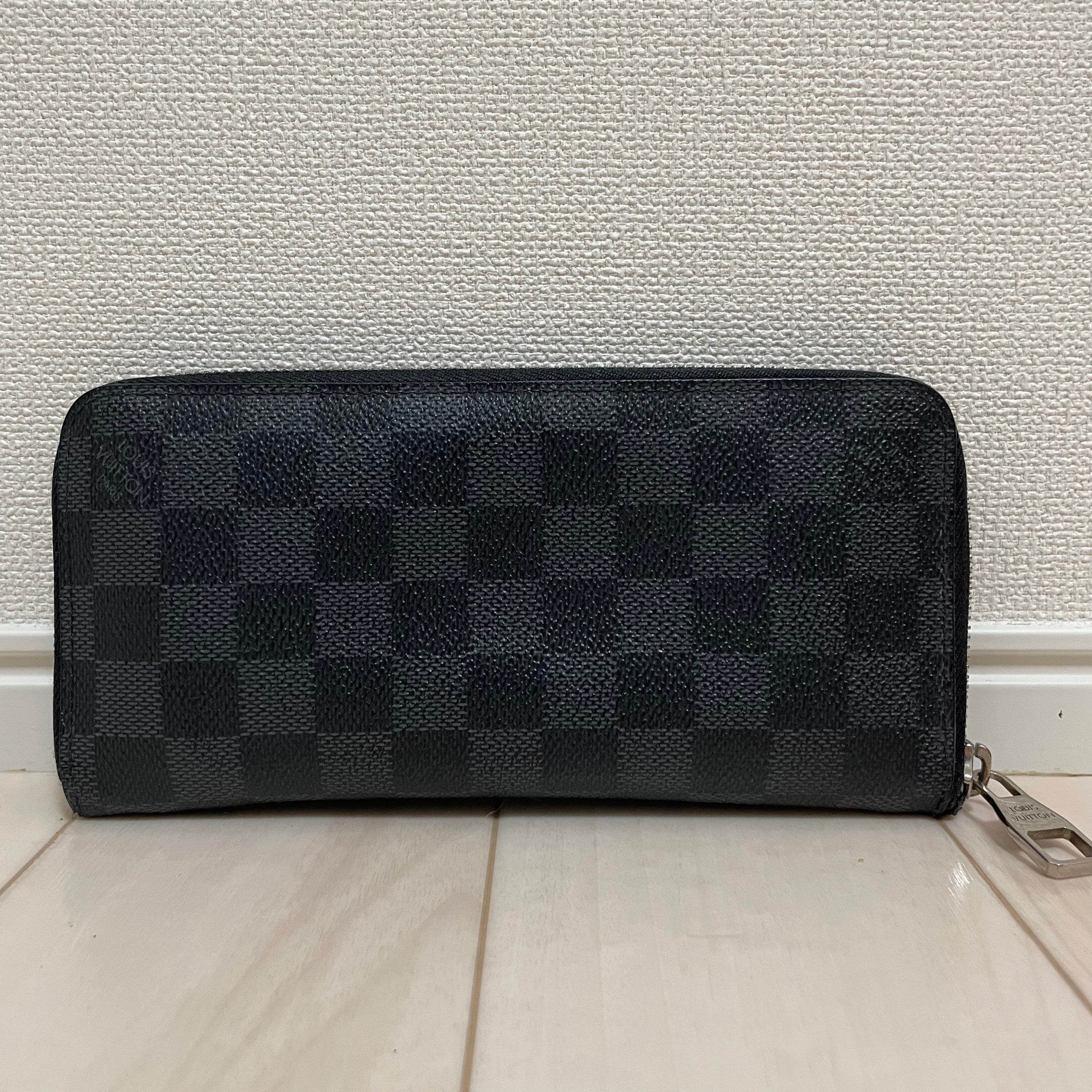 Louis Vuitton [Old Model] Zippy Wallet Vertical Damier Graphite