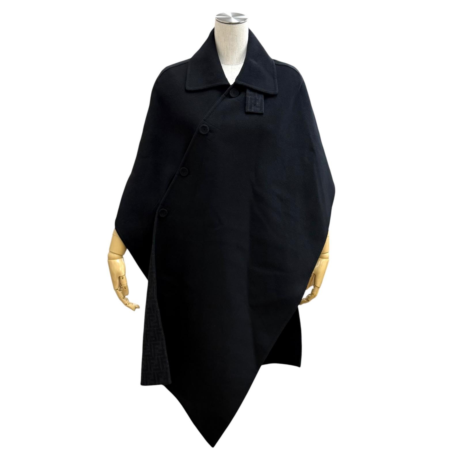 極美品 フェンディ ポンチョ DOUBLE WOOL CAPE ブラック 36