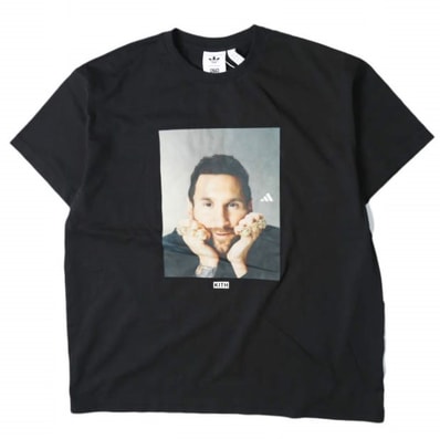 新品 KITH NYC x MESSI x adidas キスニューヨークシティ メッシ アディダス 26SS 別注 Football Graphic Tee フットボールグラフィックTシャツ KU4263 XXL(JPN) BLACK 半袖 トップス