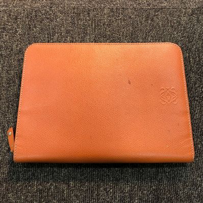 ロエベ レザー クラッチバッグ