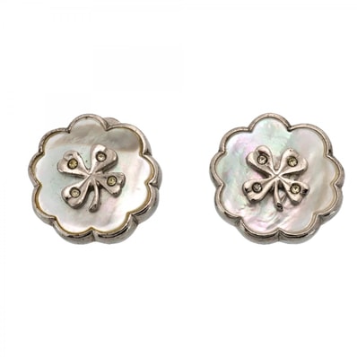 ★最終価格【6jcb0799】シャネル イヤリング ヴィンテージ クローバーモチーフ メタル ラインストーン シェル シルバー ホワイト【中古】レディース