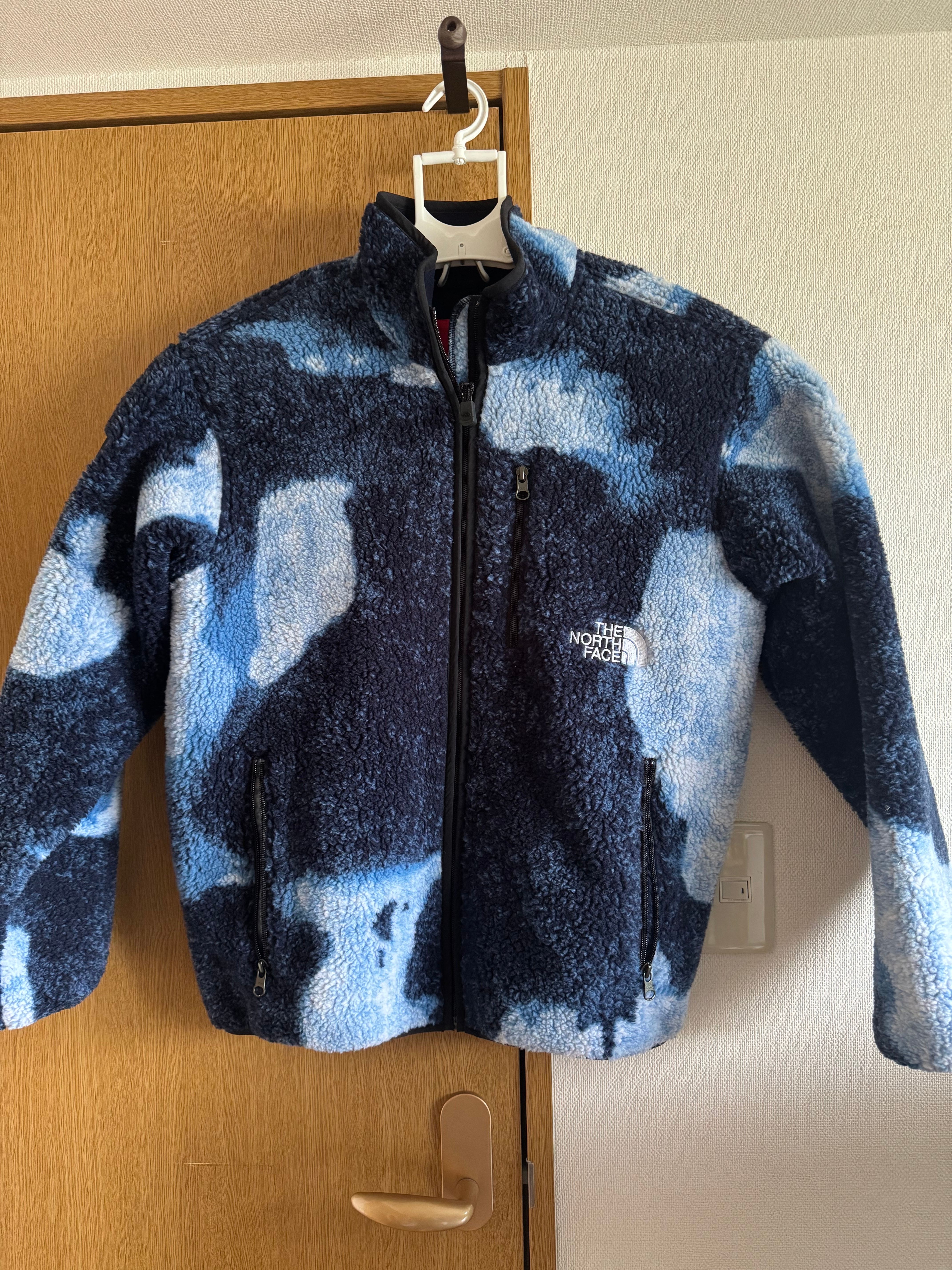 Supreme x The North Face Bleached Denim Print Fleece Jacket "Indigo"