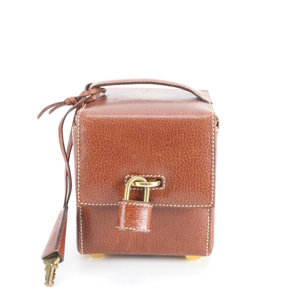 ■極美品 サルヴァトーレフェラガモ バニティハンドバッグ レザー