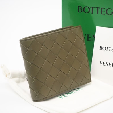 未使用 BOTTEGAVENETA ボッテガヴェネタ イントレチャート大 二つ折りウォレット 605721 二つ折り財布 カーキ カーフレザー メンズ