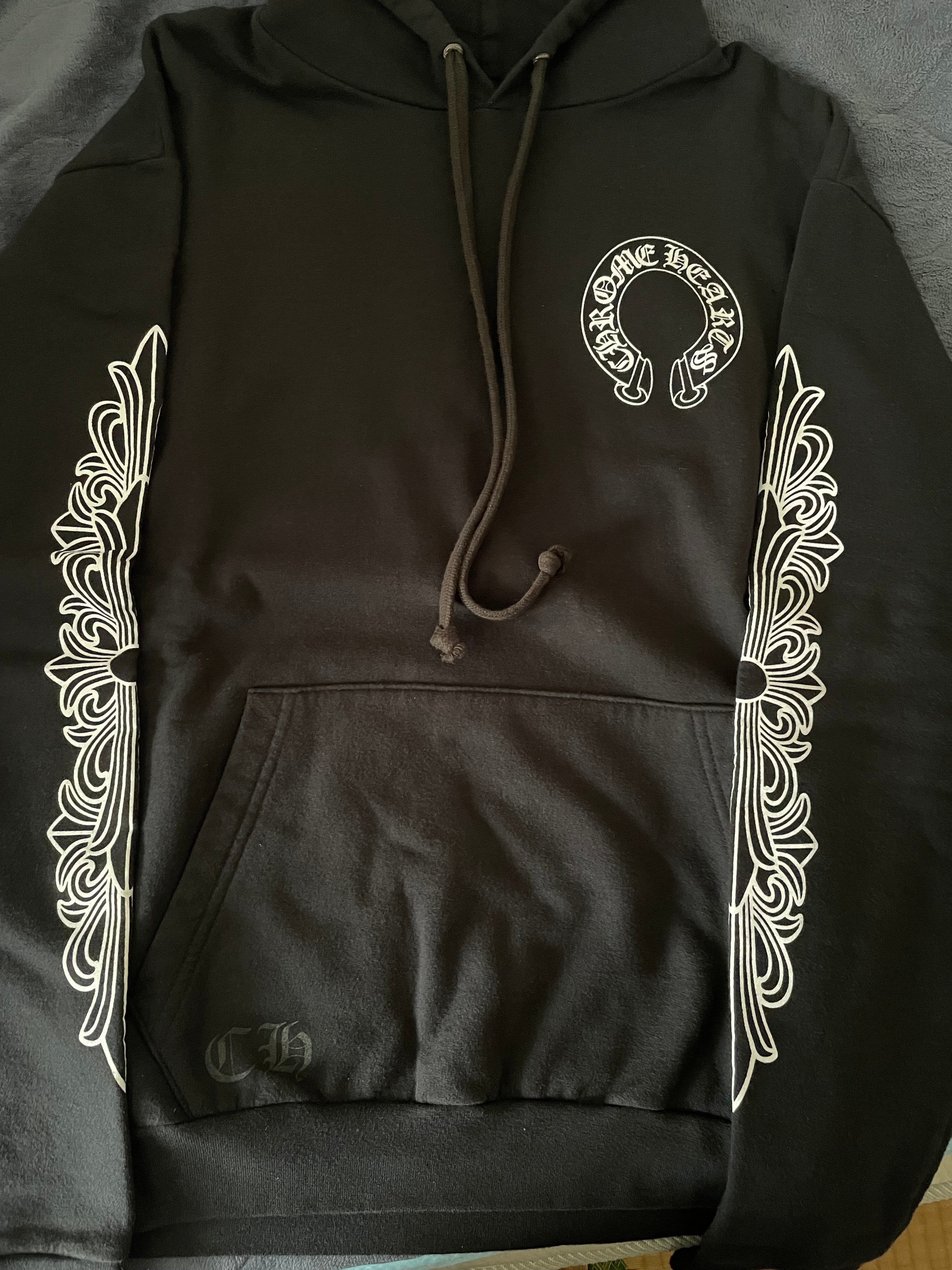 クロムハーツ ホースシュー フローラル プルオーバー フーディー "ブラック"