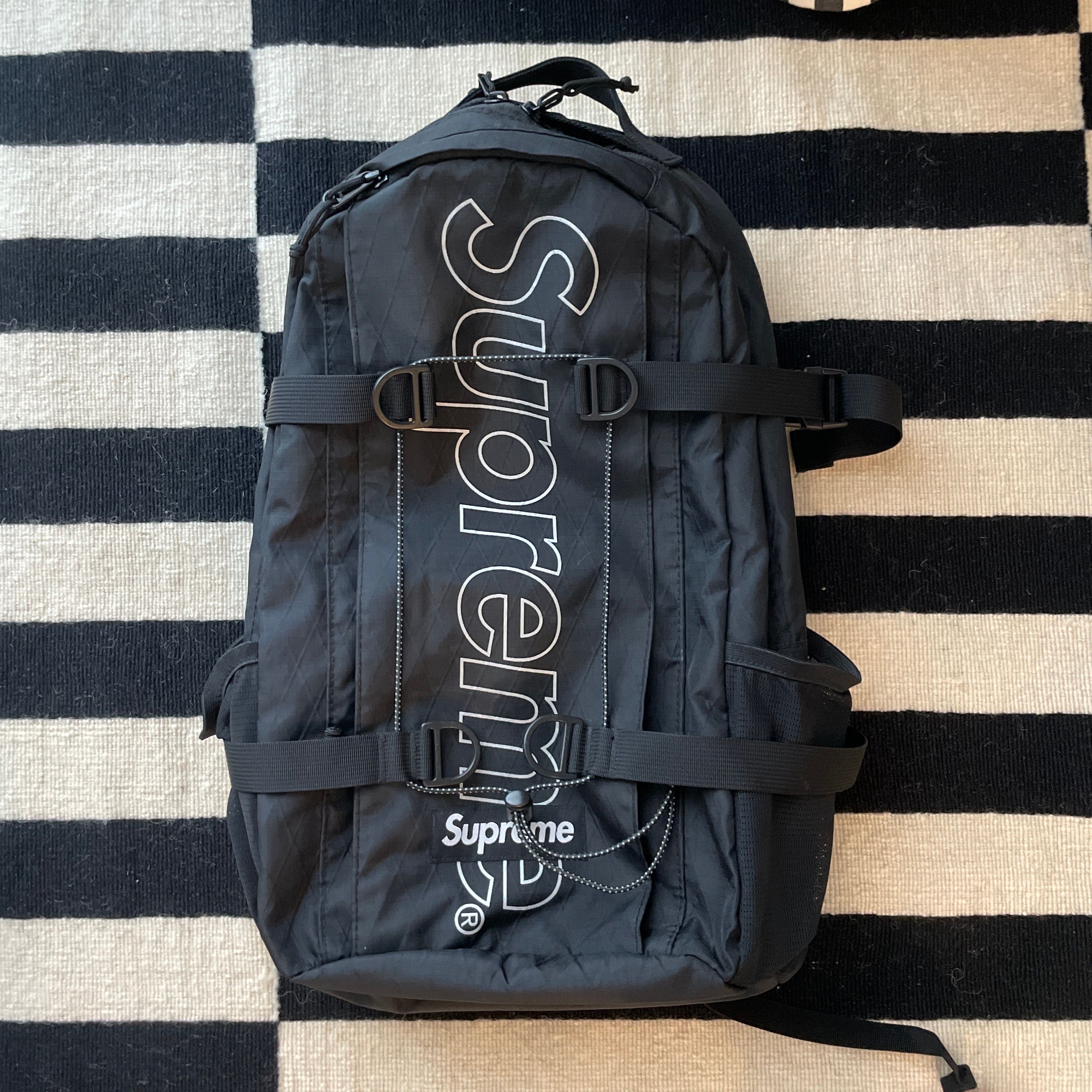 Supreme 18FW Backpack "Black"
