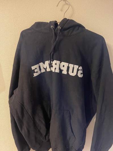 シュプリーム リバース フーデッド スウェットシャツ "ブラック"