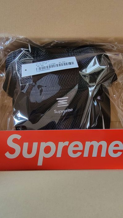Supreme / Nike Shox Running Hat "Black"