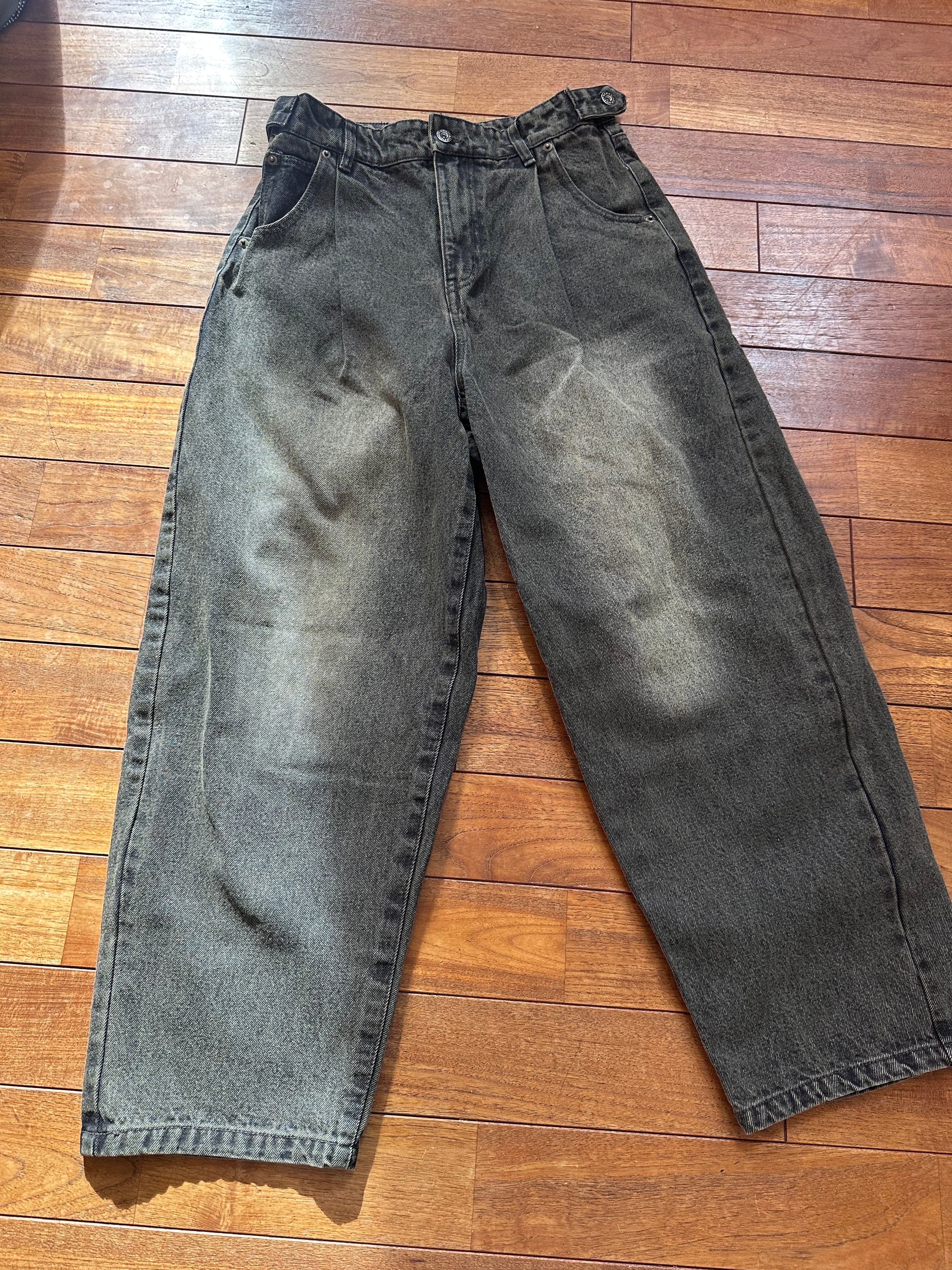 9090  Heisei Logo Wide Tuck Denim Pants