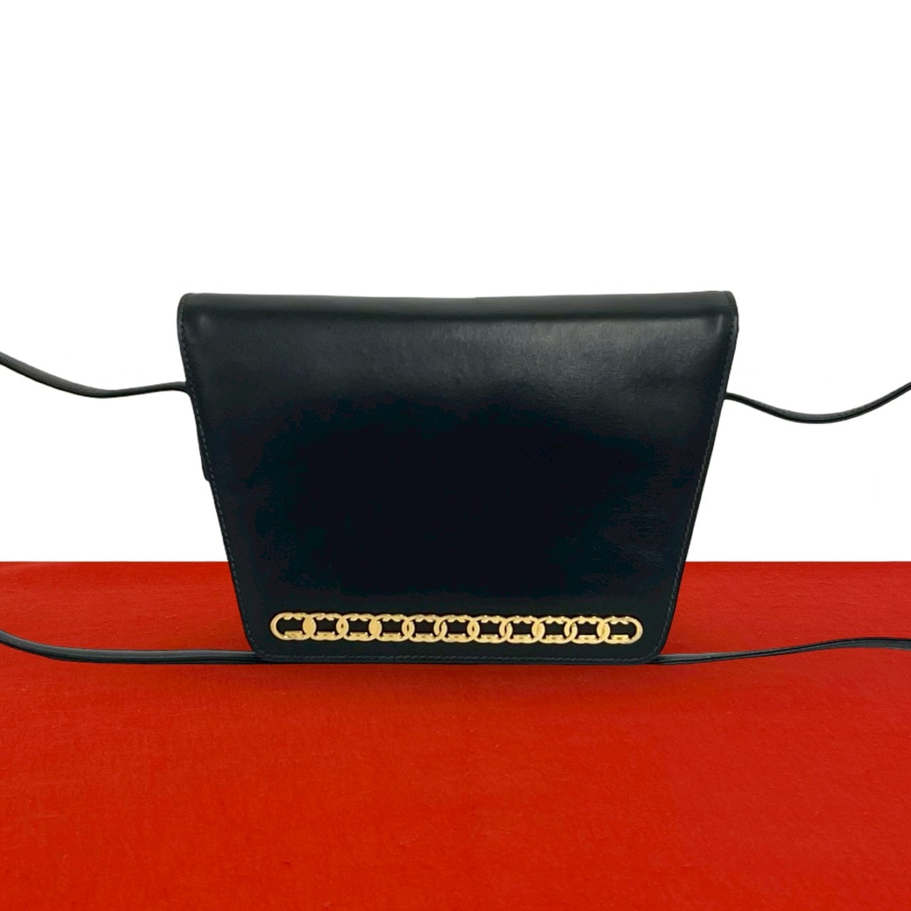 GUCCI グッチ GG ロゴ 金具 レザー ショルダーバッグ ブラック
 36978