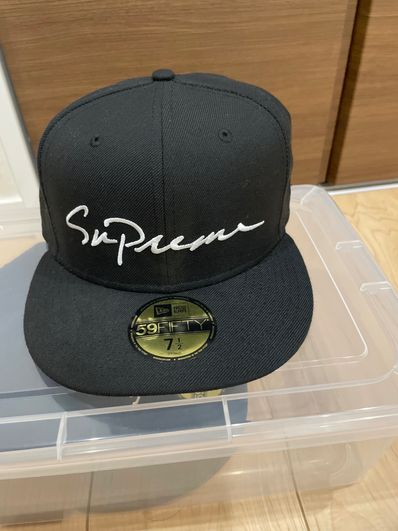 Supreme Classic Script New Era "Black"