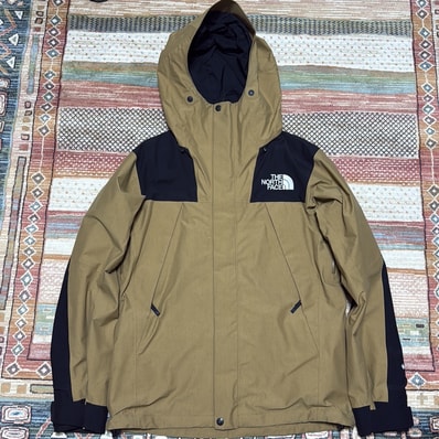 The North Face Mountain Jacket "British Khaki(BK)"