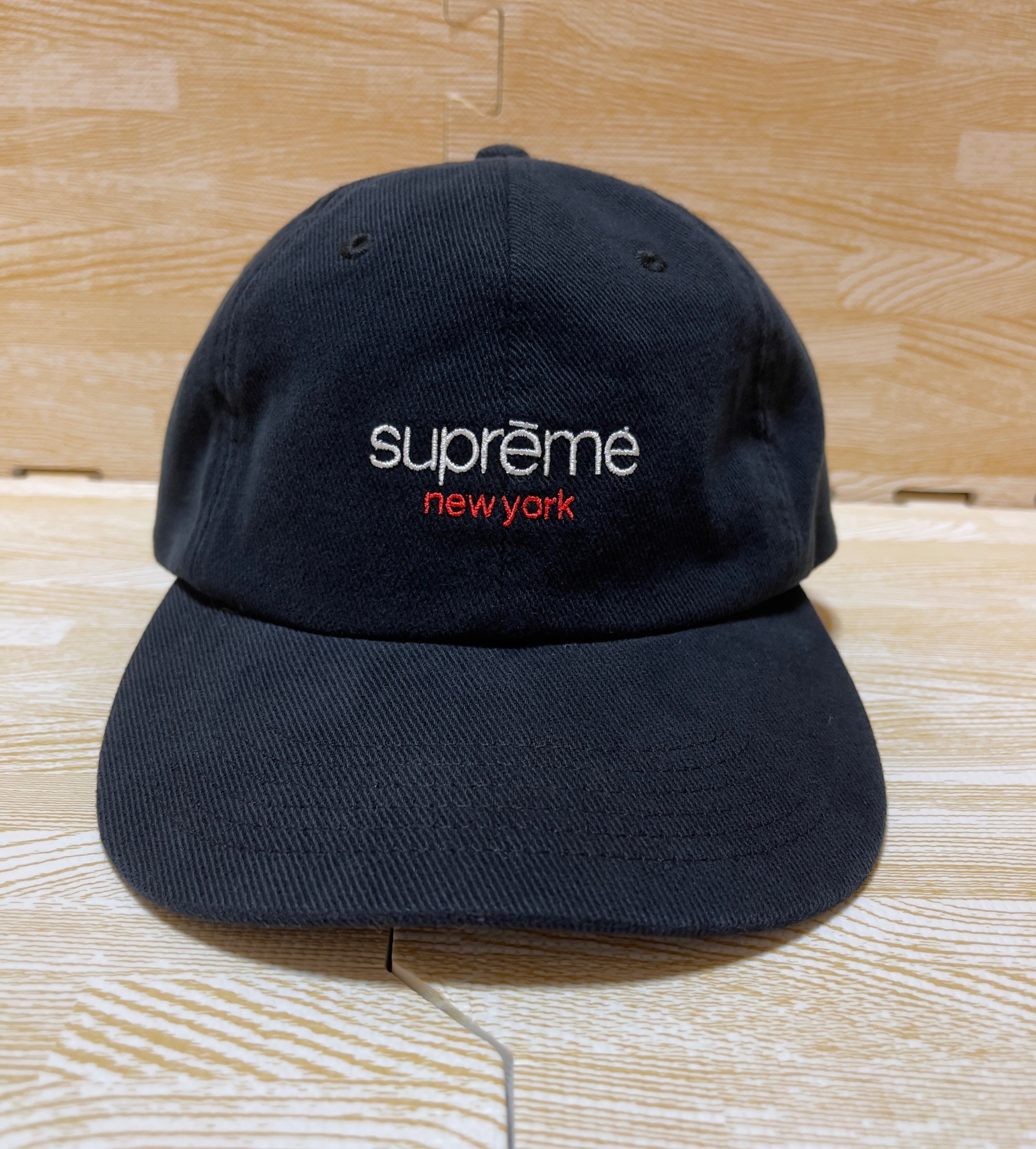 Supreme Classic Logo 6-Panel "Black"