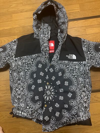 Supreme The North Face Bandana Mountain Parka "Black"