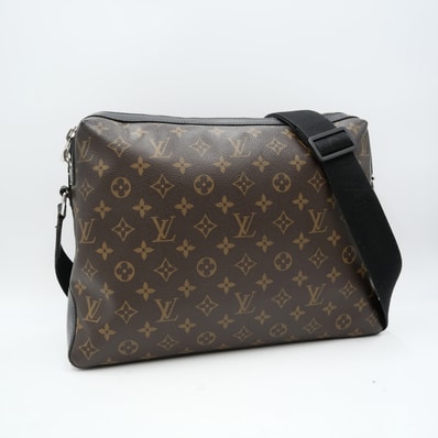 LOUIS VUITTON(ルイヴィトン)モノグラム・マカサー トーレス ショルダーバッグ メッセンジャーバッグ ブラック PVC レザー M40387【中古】