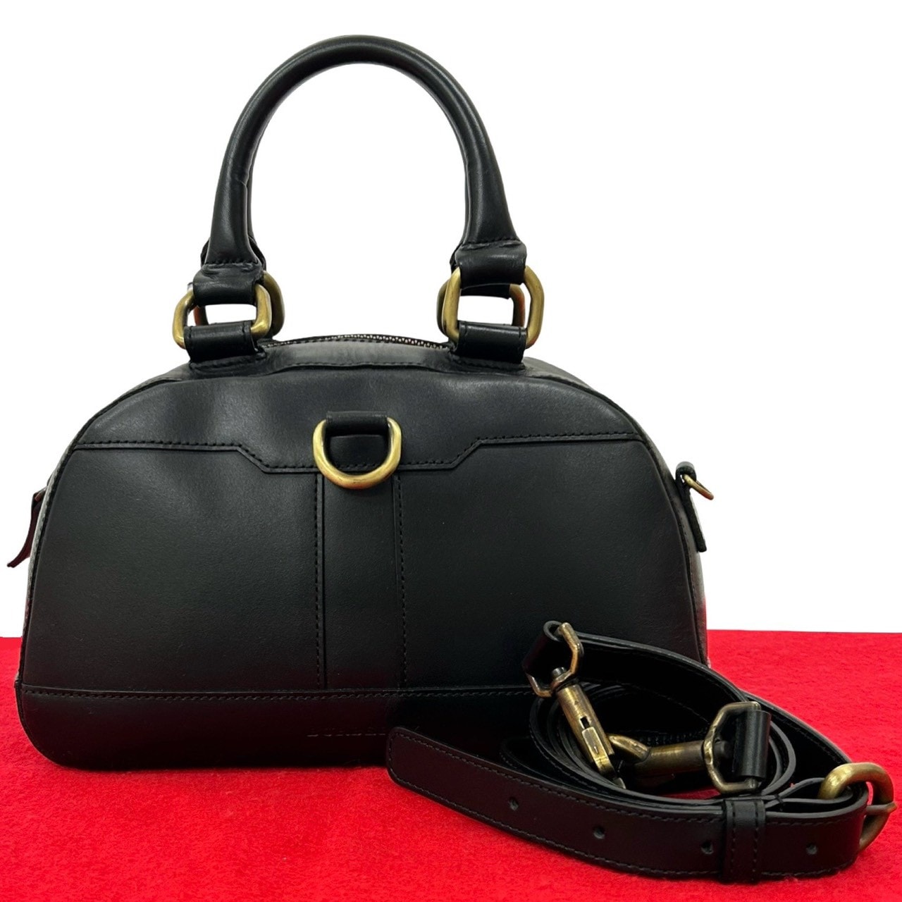 BURBERRY バーバリー ロゴ 金具 レザー ショルダーバッグ ブラック
 04681