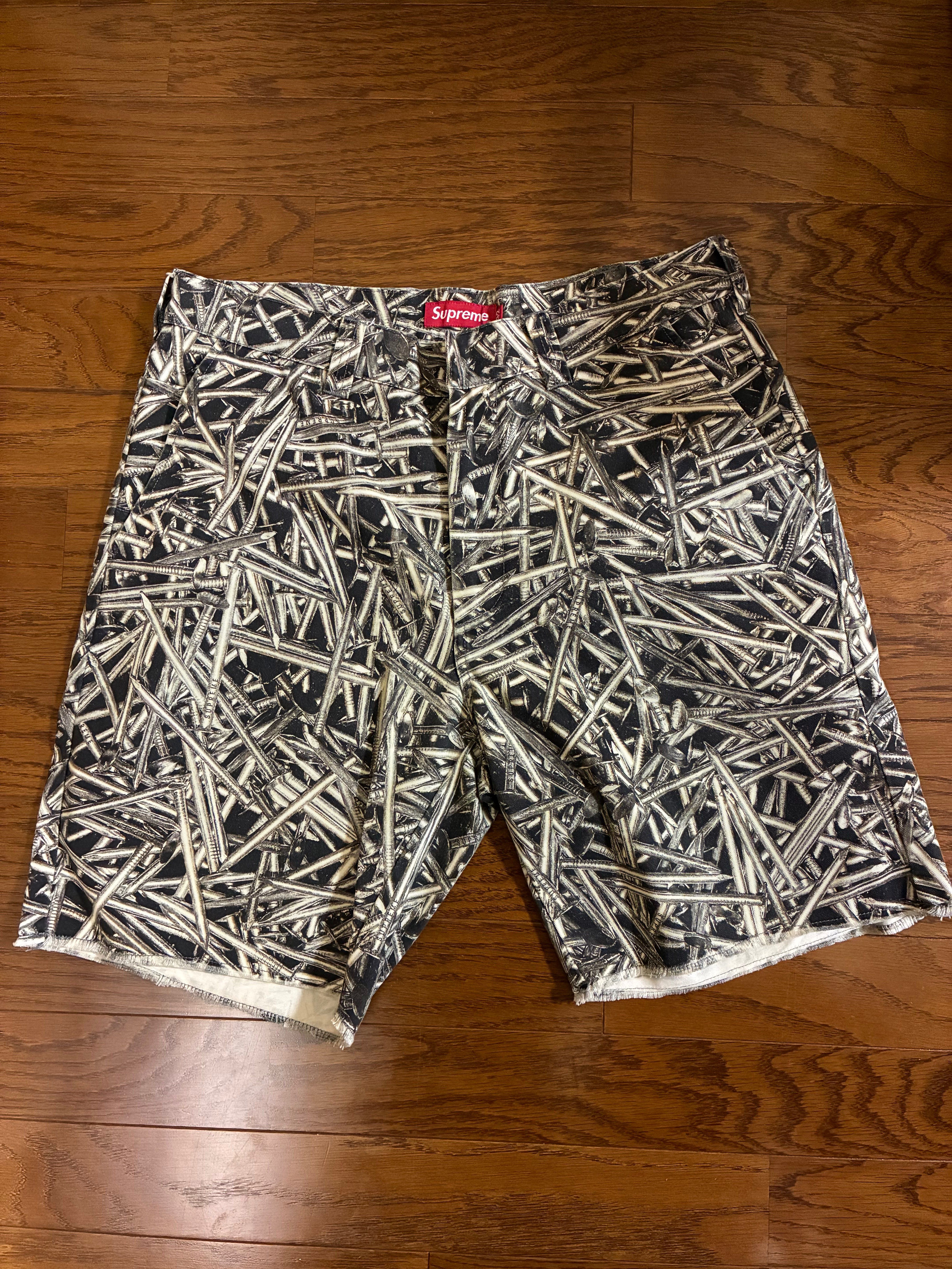 シュプリーム Supreme Nails Work Short