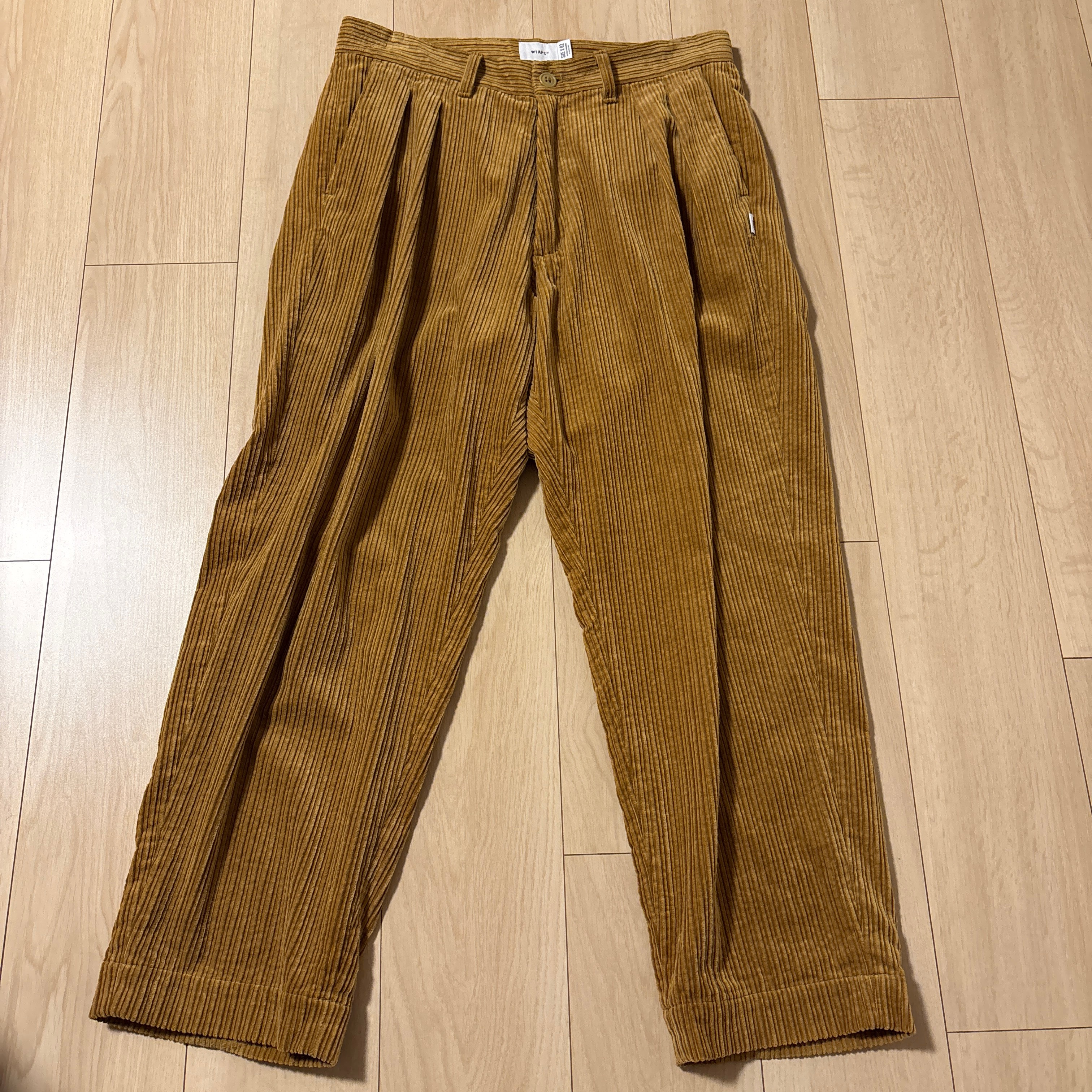 TUCK02 TROUSERS COTTON CORDUROY 21aw