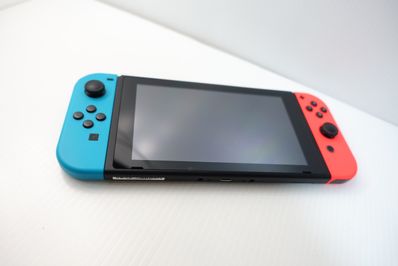 Nintendo Switch Neon blue/Neon red (Models with longer battery life)