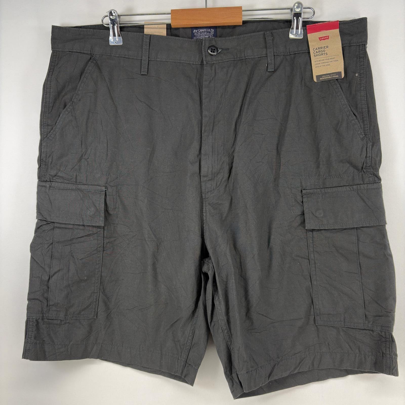 古着 デッドストック リーバイス Levi's ショートパンツ カーゴ リップストップ 大きいサイズ タグ付き ハーフパンツ w40  グレー メンズ