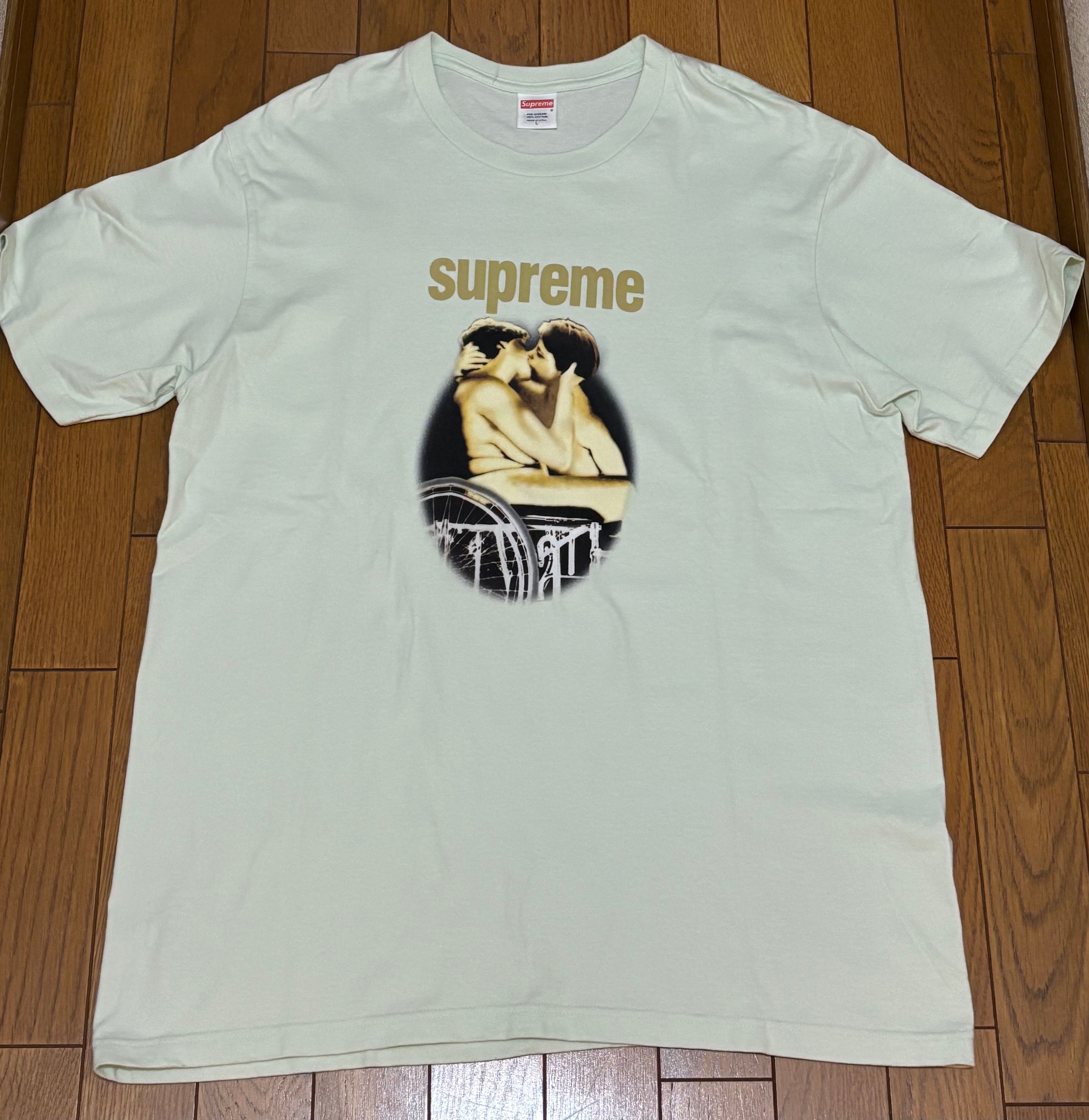 Supreme Kiss Tee "Pale Green"