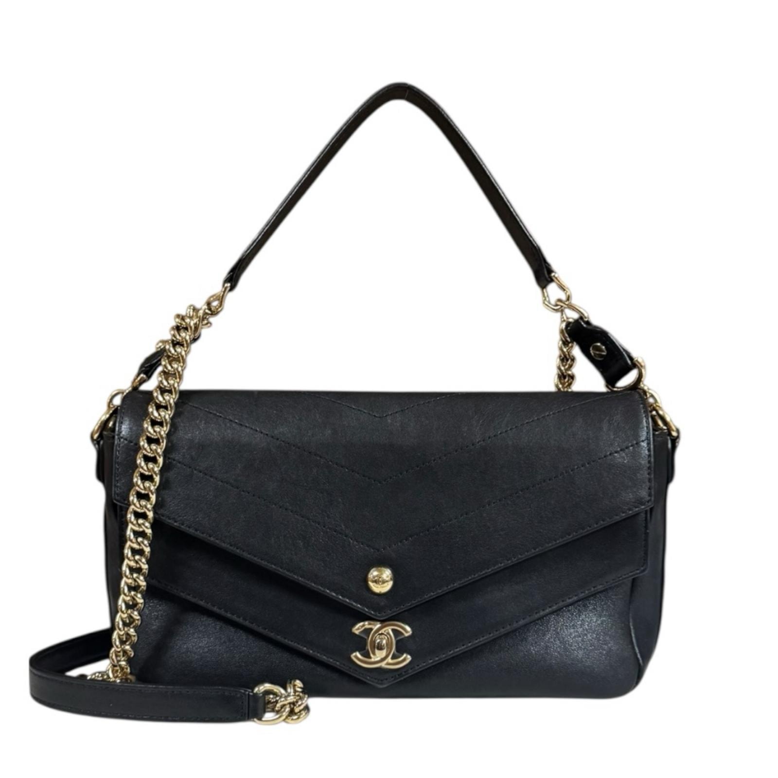 シャネル Vステッチ ショルダーバッグ レザー A57470 ブラック レディース CHANEL  中古