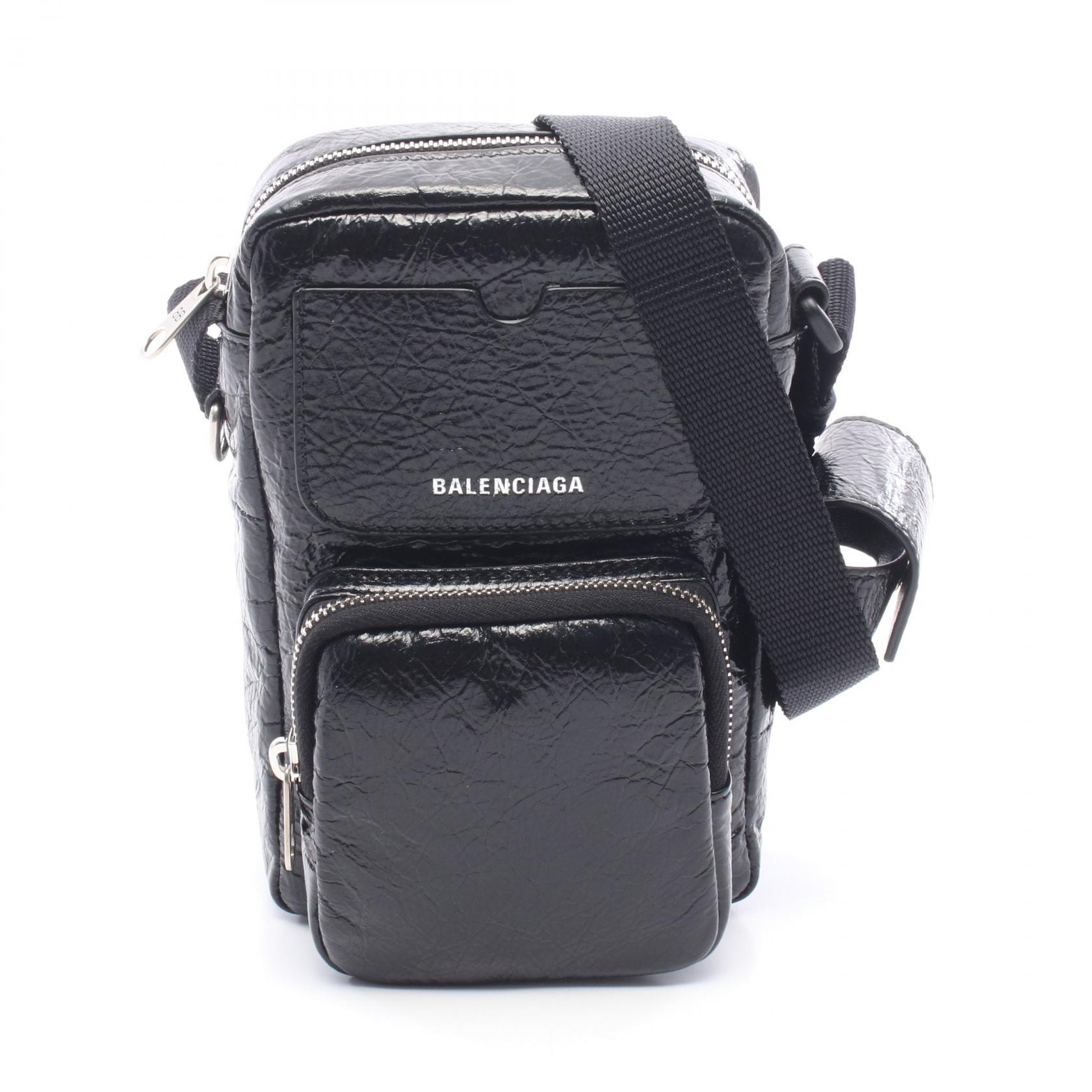 バレンシアガ BALENCIAGA Superbusy ヴァーティカル クロスボディ ショルダーバッグ バッグ レザー メンズ ブラック系 867381210C81000 【新品】