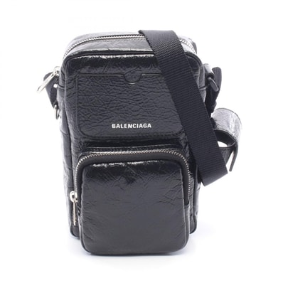 バレンシアガ BALENCIAGA Superbusy ヴァーティカル クロスボディ ショルダーバッグ バッグ レザー メンズ ブラック系 867381210C81000 【新品】